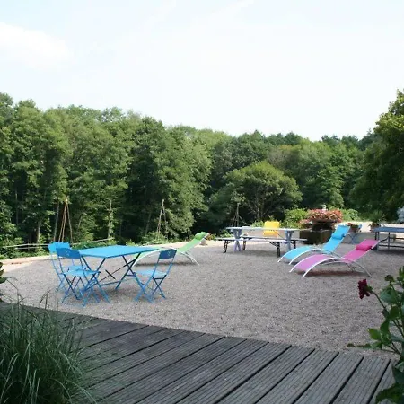 D'hotes Rubis Avec Terrasse Et Grand Parc - Fr-1-589-532 B&B Le Clerjus