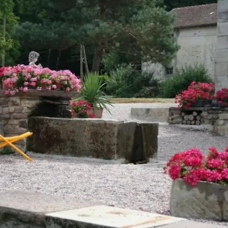 D'hotes Rubis Avec Terrasse Et Grand Parc - Fr-1-589-532 B&B Le Clerjus